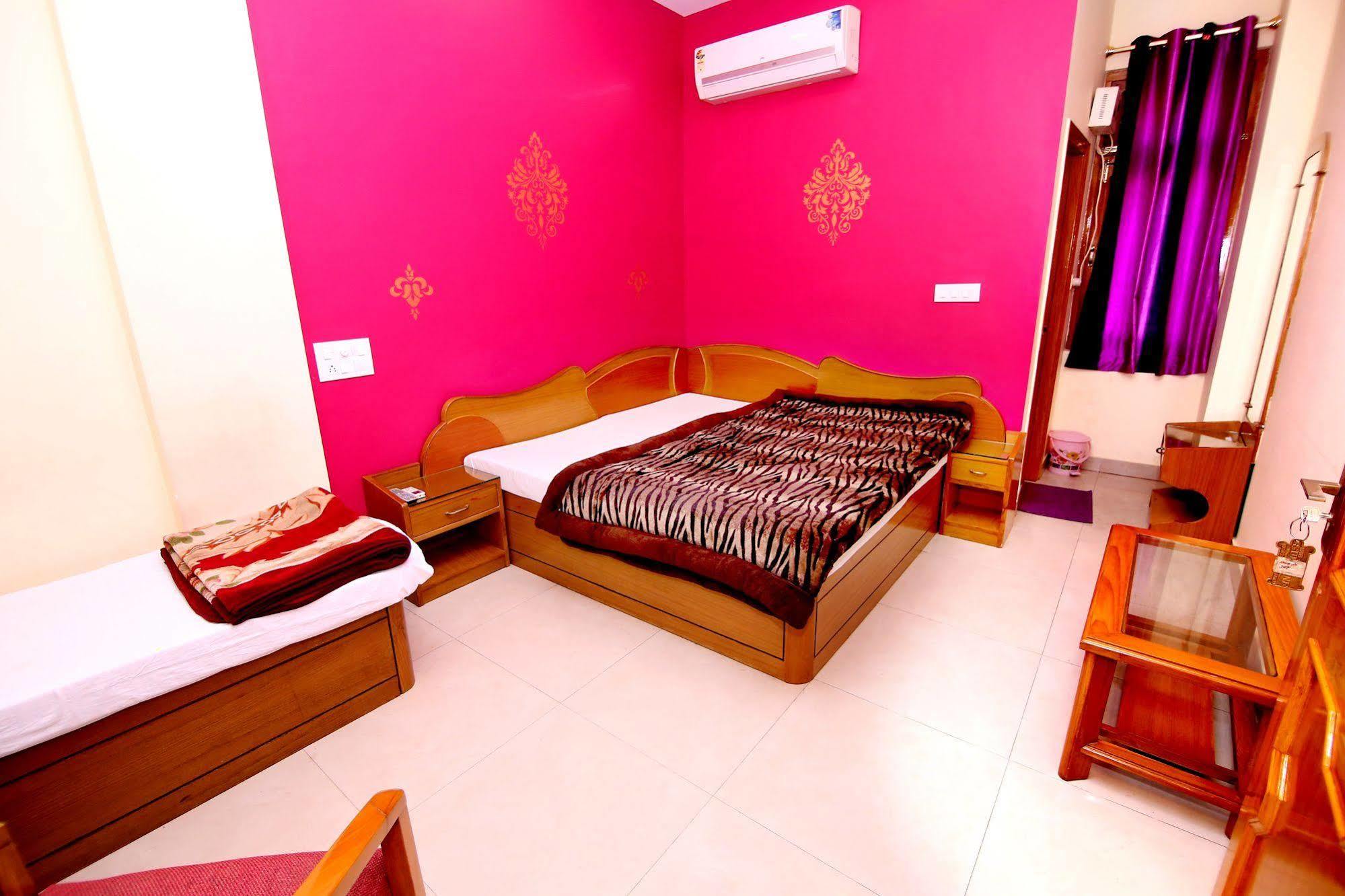 Hotel Sunshine Haridwār Exterior foto