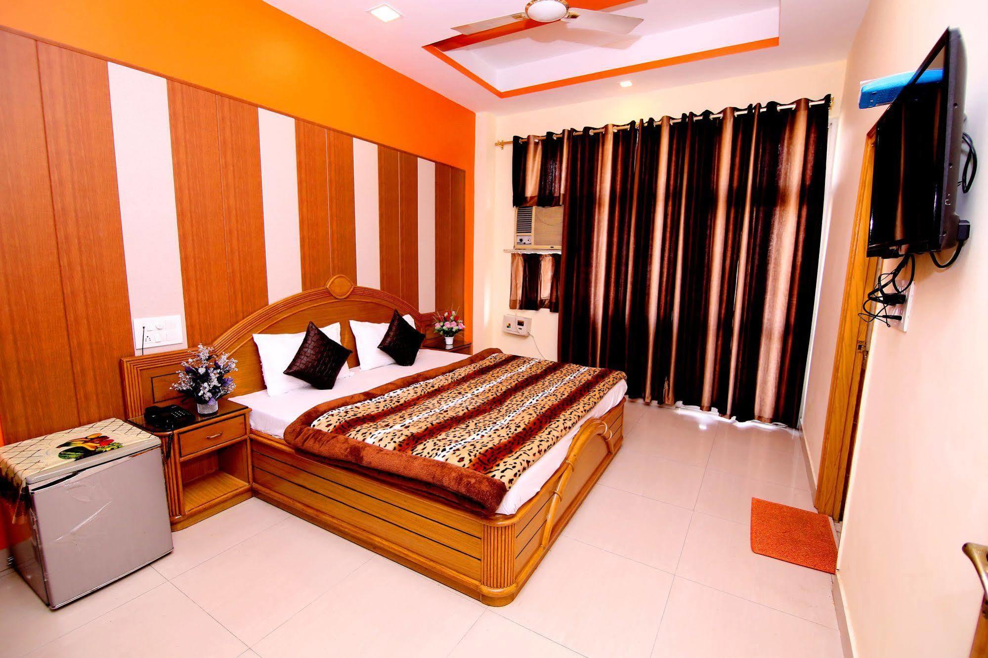 Hotel Sunshine Haridwār Exterior foto